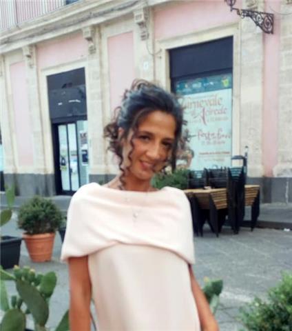 Laureata impartisce lezioni a ragazzi suole elementari medie