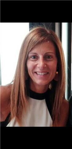 Doy clses de ingles para todos los niveles. preparo ademas exámenes de cambridge