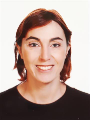 Profesora titulada nativa francesa con 10 años de experiencia en la enseñanza