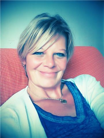 Nativa da clases de francés en alicante