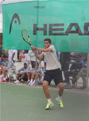 PROFESOR DE TENIS TITULADO RFET/ENTRENADOR PERSONAL/SPARRING