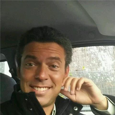 Licenciado en química imparte clases de matemáticas, física , química y otras asignaturas de caracter científico a todos los niveles inclusive grados