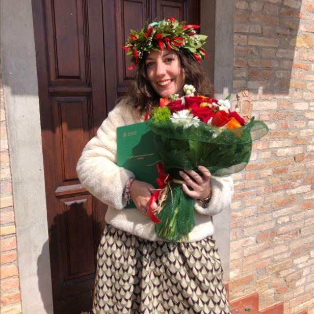 Neolaureata in filologia moderna offre lezioni di letteratura italiana e materie umanistiche, compreso latino, a perugia