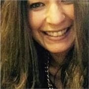 LICENCIADA EN FILOLOGÍA HISPÁNICA Y PROFESORA EN COLEGIO CONCERTADO IMPARTE CLASES DE LENGUA Y LITERATURA