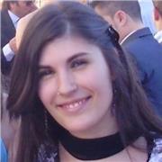 Licenciada con C.A.P. se ofrece para dar clases particulares de Lengua, Latín y griego