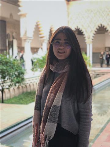 Profesora de repaso y apoyo para primaria