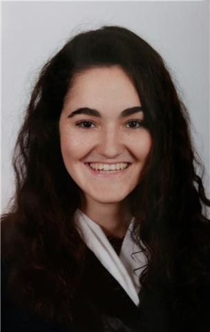 Graduada en historia y con el maes se ofrece a dar clases particulares