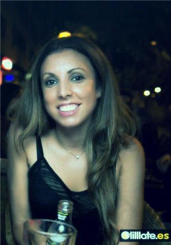 Licenciada. me encanta enseñar! paciencia y compromiso :)