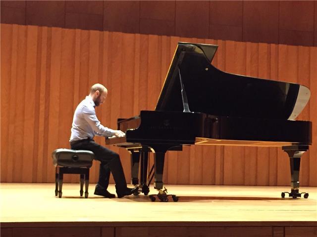 Clases de piano, improvisación y lenguaje musical
