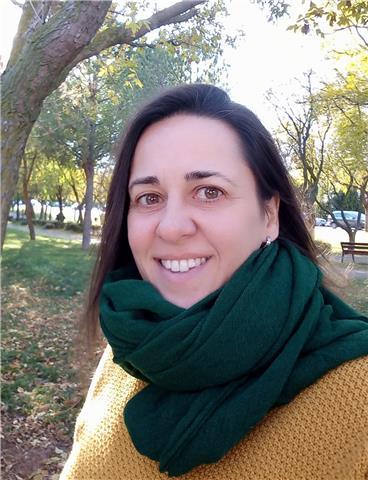 Doy clases de biologia (eso y bto), matematicas (eso), fisica y quimica (eso)