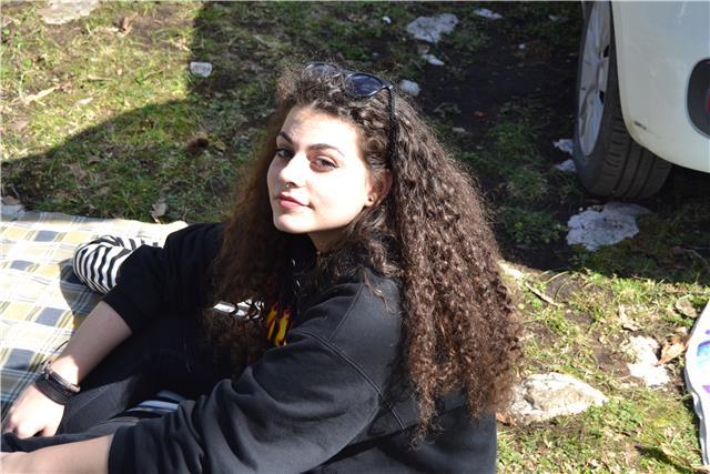 Laureanda in Biologia molecolare impartisce lezioni di biologia ad alunni di liceo e lezioni fi scienze della terra ad alunni delle medie