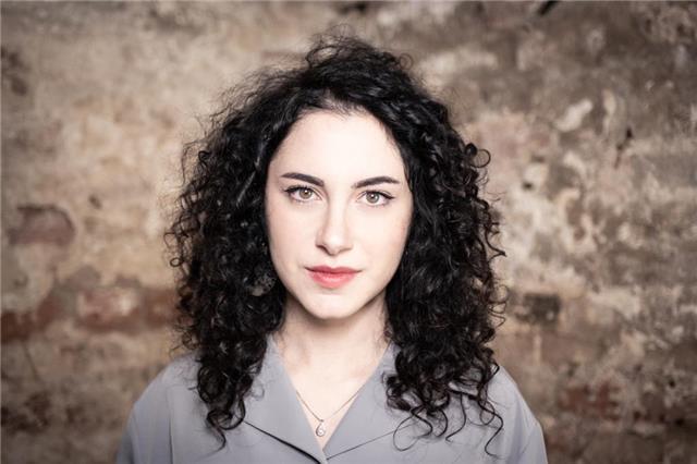 Laureata in lingue e culture moderne impartisce ripetizioni di inglese