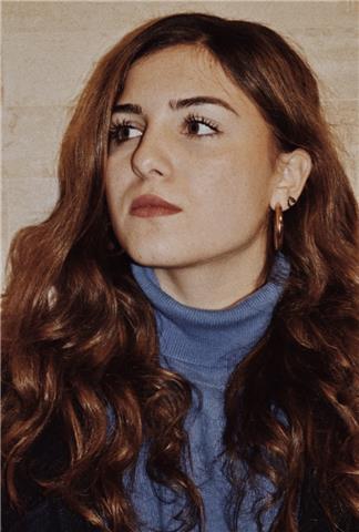 Studentessa di giurisprudenza diplomata al liceo linguistico impartisce ripetizioni di spagnolo e inglese per elementari, medie e superiori