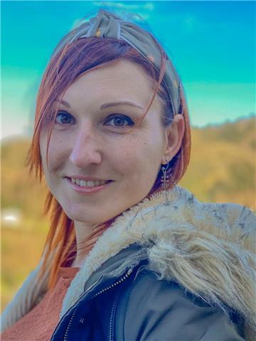 Profesora de clases particulares, licenciada en biología, ofrece clases virtuales y presenciales a niños de primaria de cualquier asignatura