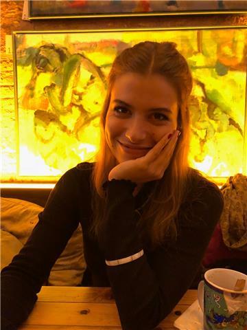 Estudiante con doble nacionalidad italiana y española imparte classes de inglés e italiano