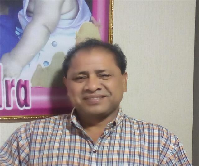 profesor de matemáticas, y dicto clases a niños y jovenes