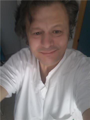 Insegnante di lingua francese diplomato a  institut de langue et civilization francaise de touraine -tours  france