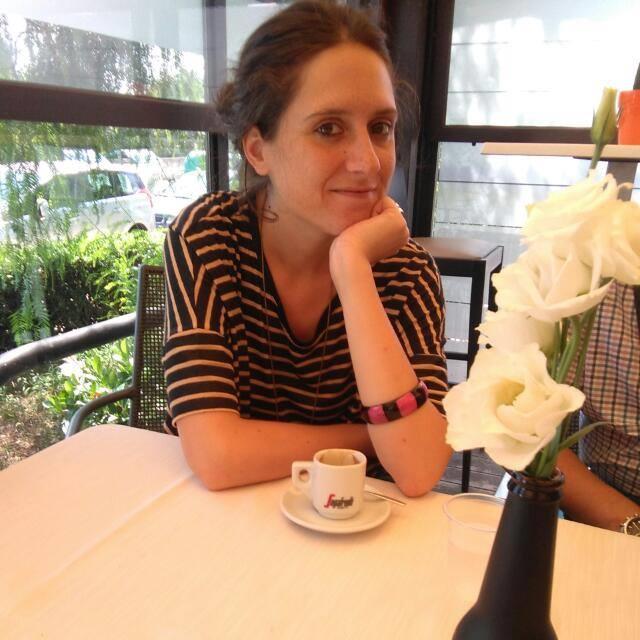 Formatrice di lingua italiana impartisce lezioni d'italiano e francese