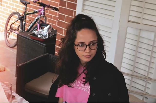 ragazza di 21 anni disponibile a dare ripetizioni di italiano, storia e geografia