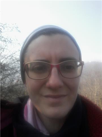 Sono un' ex-ricercatrice universitaria. Mi offro per lezioni/ripetizioni di chimica, biologia, scienze a studenti scuole superiori o universitari
