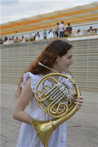 Estudiante de Grado en Música en el Conservatorio Superior del País Vasco (Musikene) ofrece clases de lenguaje musical, armonía hasta nivel de 6o de Profesional y trompa