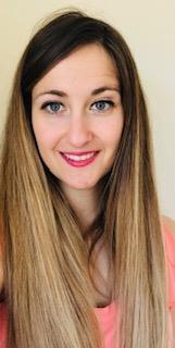 Profesora graduada en historia con título. hablo inglés y francés. además de poder dar clases en otras asignaturas relacionadas con el ámbito de las letras. el nivel en el que podría dar clase sería tanto primaria, secundaria y bachillerato