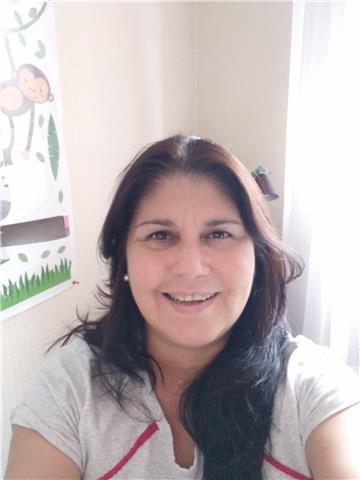 Spanish tutor providing online lessons to children and adults