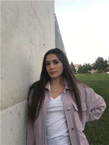 Profesor de ciencias (matemáticas, química, física) de todas las edades; eso, bachiller