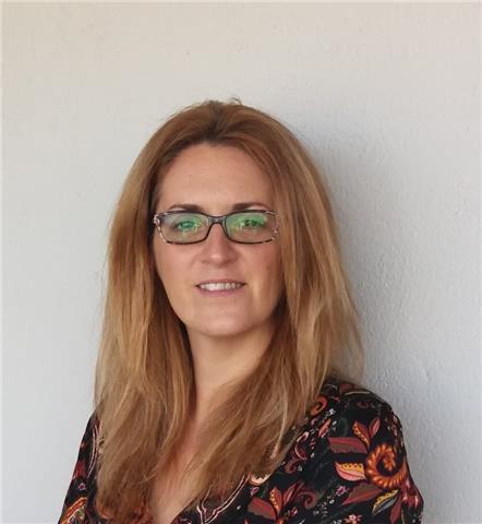 Profesora de ingles. lengua y literatura a secundaria. y refuerzo extraescolar