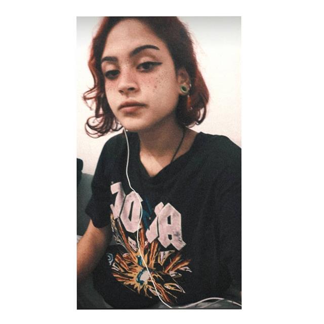 No soy profesora de nada, pero me explico bien y domino bastante bien prácticamente todas las materias hasta cierto nivel