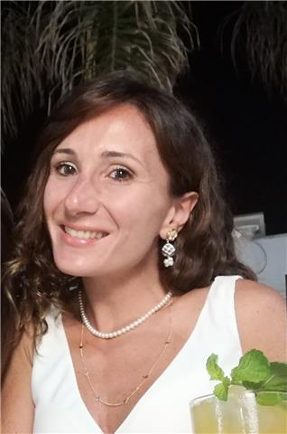 Laureata in giurisprudenza, avvocato