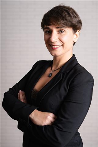 Me defino como una persona perseverante. la cual le gusta la docencia y ayudar a adquirir conocimientos