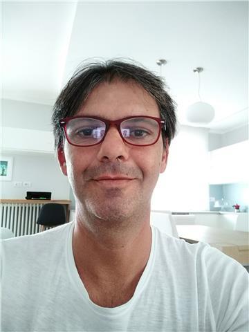 Amante della storia impartisce lezione private in provincia di Macerata