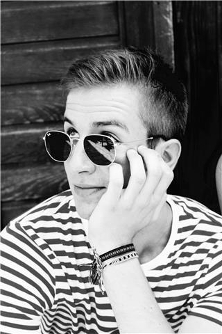 Profesor de francés nativo e experimentado propone clases