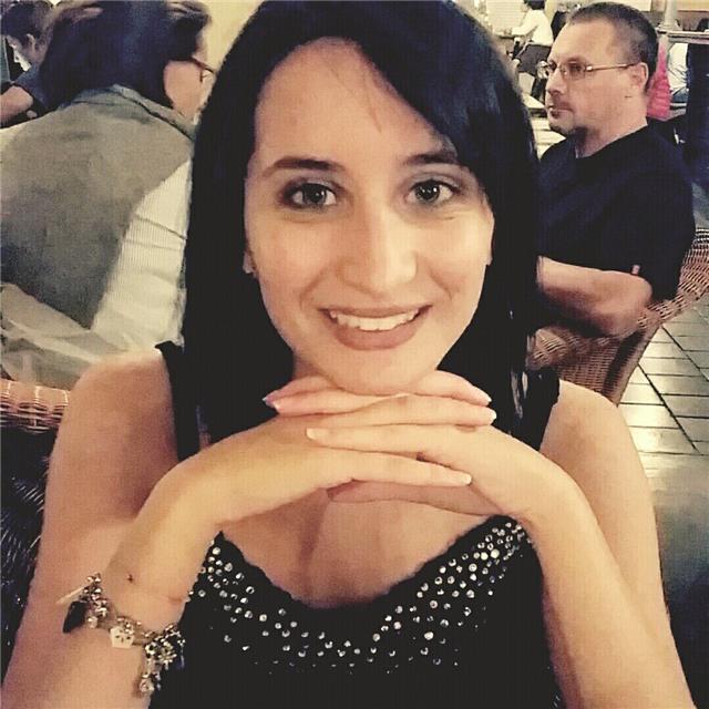 Neolaureata con master in neruoscienze offre ripetizioni di biologia e chimica