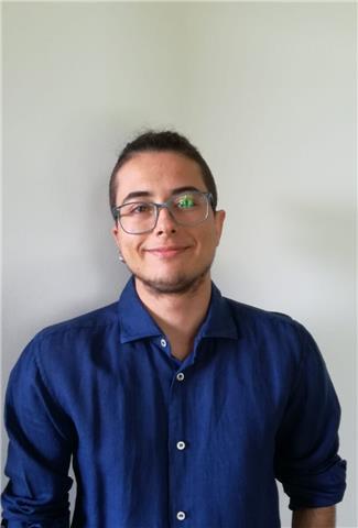 Diplomato al liceo classico e laureato all'università di Bologna offre ripetizioni di italiano a Zoppola per studenti di elementari, medie e superiori