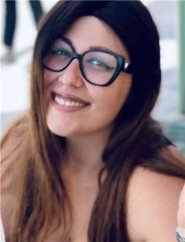 24enne in possesso di 2 diploma linguistici e neo laureata in scienze e tecniche psicologiche impartisce dopo scuola per bimbi dai 6 ai 13 anni. tutte le materie