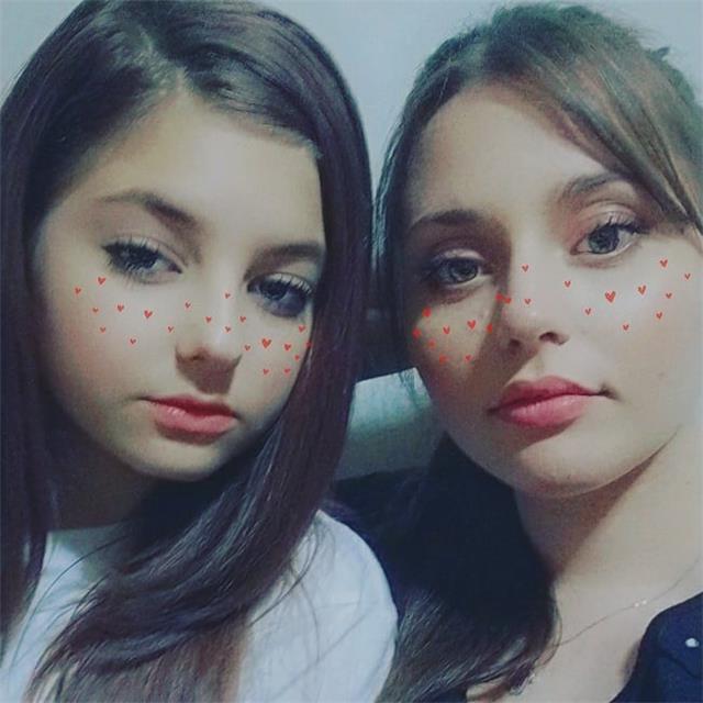 Ragazza appassionata di storia da lezioni di storia