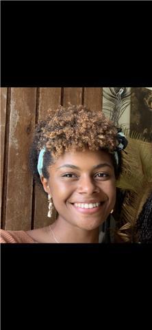 Étudiante en école d’ingénieur donne des cours de matière scientifique niveau collège/lycée