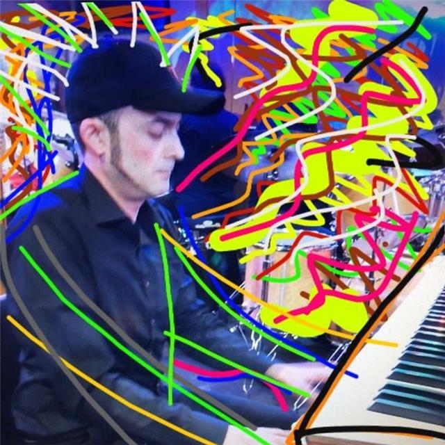 Se ofrece en granollers: profesor de piano, solfeo, guitarra, bajo eléctrico y trompeta. solfeo y harmonia