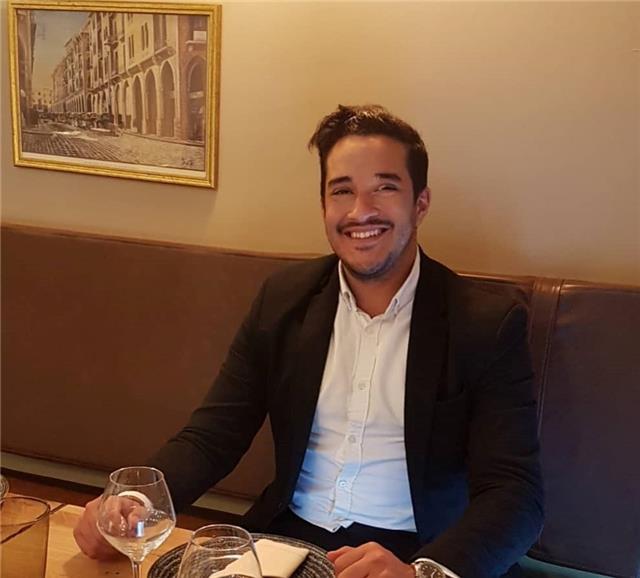Insegnante madre lingua Italiana/francese offre lezioni private per tutti i livelli (aiuto scolastico o conversazione )