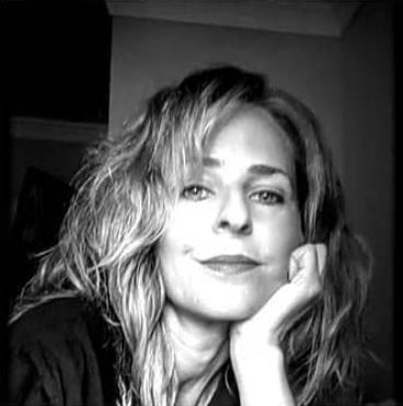 Empieza a hablar desde el primer día y olvídate del método libro de academia. vas a disfrutar aprendiendo, te lo aseguro!