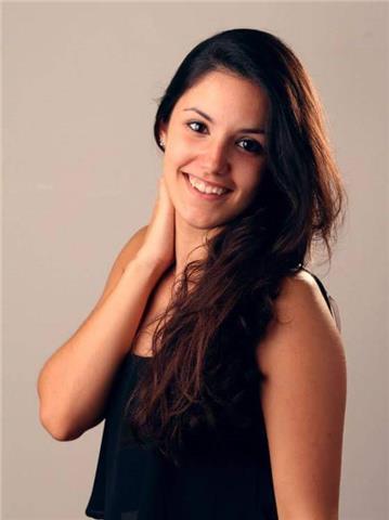 Psicóloga ofrece clases de matemáticas y otras materias a estudiantes de primaria y eso