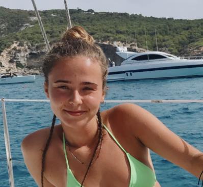 Estudiante de traducción, motivada, constante, horarios flexibles, diversión