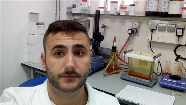Soy dinámico, metódico e intento explicar las cosas de una manera sencilla