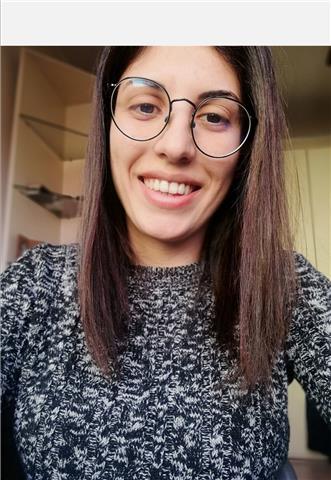 Studentessa di civiltà e lingue straniere moderne, con livello della lingua pari a B2