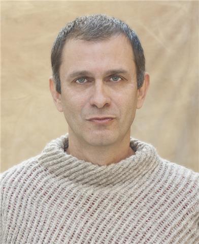 Diseño gráfico, diseño web (wordpress divi, fotografía (toma fotográfica, revelado raw, retoque fotográfico en photoshop), illustrator, indesign