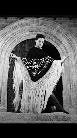 Profesor de danza española, sevillanas y flamenco