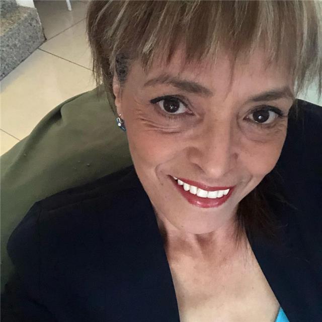 Sono in possesso di laurea lingua francese .mi occupo di tutti livelli liceo al francese commerciale. anche per i principiante