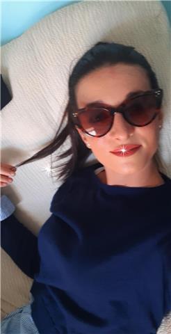 Sono una ragazza che offre ripetizioni di quasi tutte le materie elementari e medie